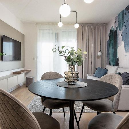 City Lux Apartment 2 - With Garage And Balcony ザダル エクステリア 写真