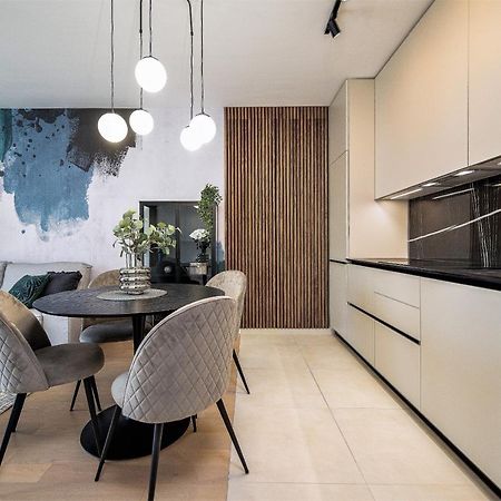 City Lux Apartment 2 - With Garage And Balcony ザダル エクステリア 写真
