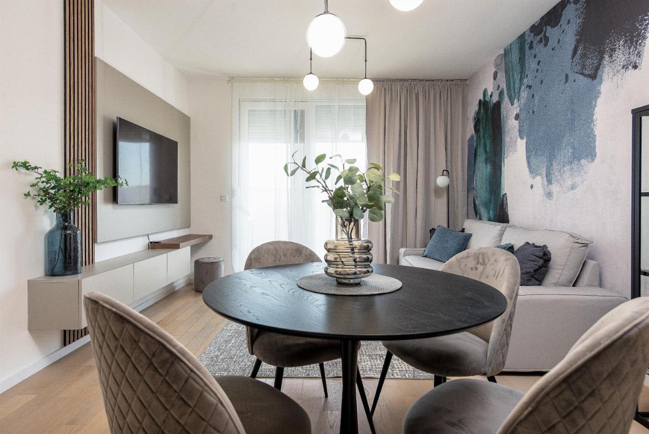 City Lux Apartment 2 - With Garage And Balcony ザダル エクステリア 写真