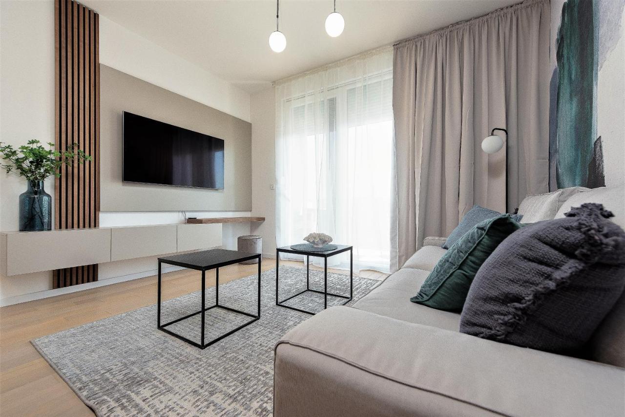 City Lux Apartment 2 - With Garage And Balcony ザダル エクステリア 写真