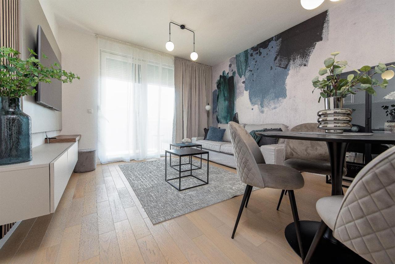 City Lux Apartment 2 - With Garage And Balcony ザダル エクステリア 写真