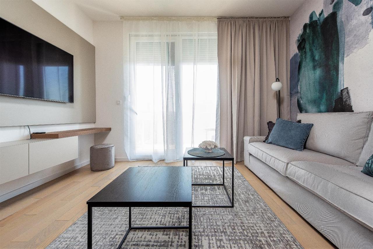 City Lux Apartment 2 - With Garage And Balcony ザダル エクステリア 写真
