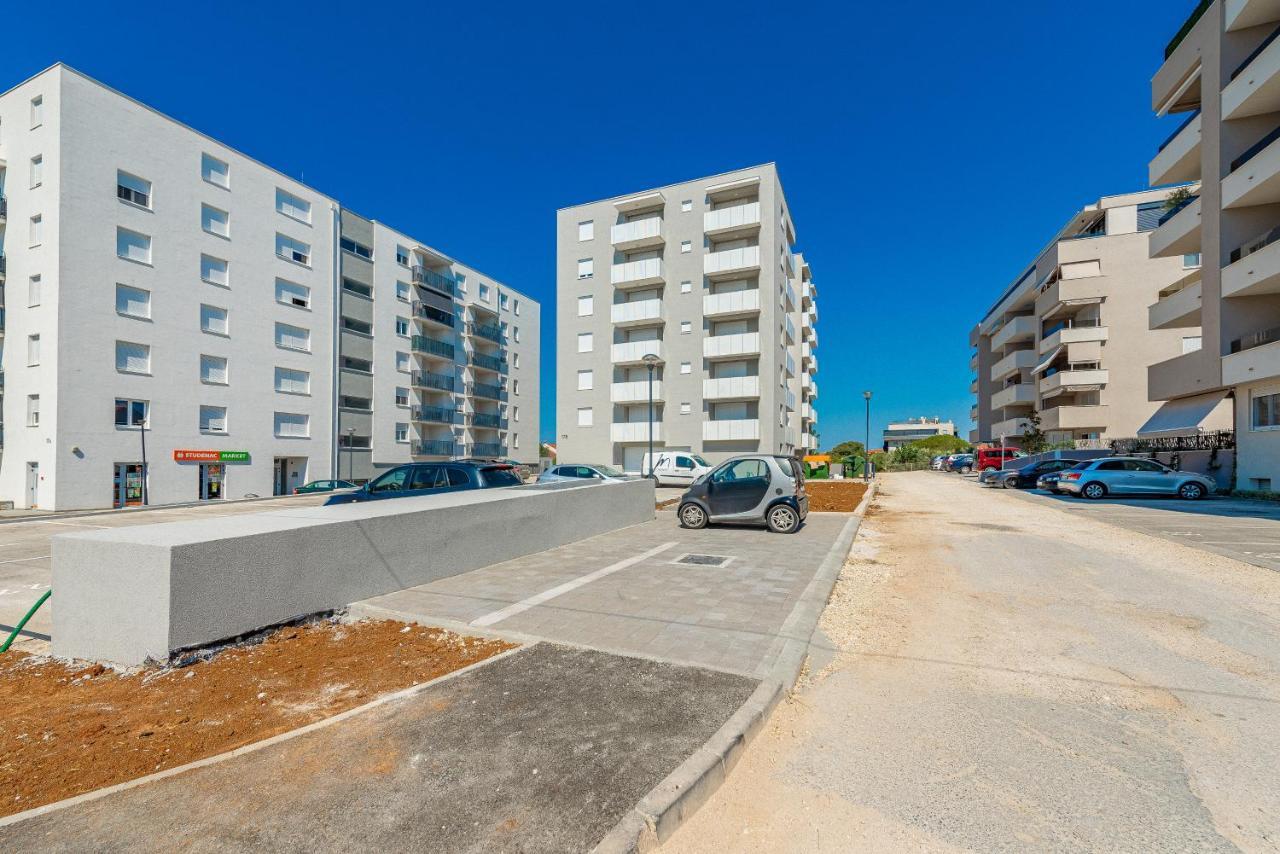 City Lux Apartment 2 - With Garage And Balcony ザダル エクステリア 写真